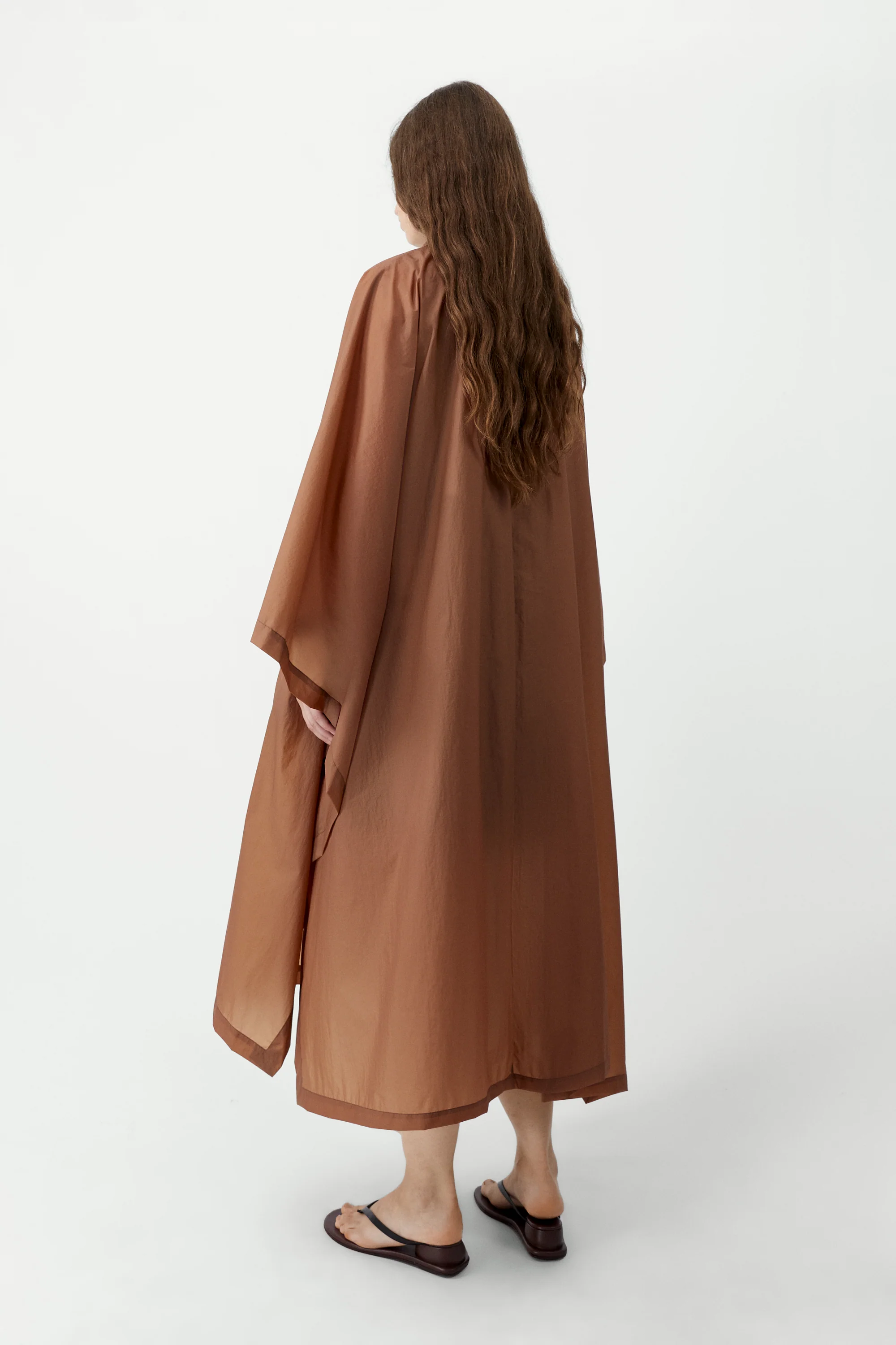 LIGHT-WEIGHT TECHNICAL CAPE - Image 4