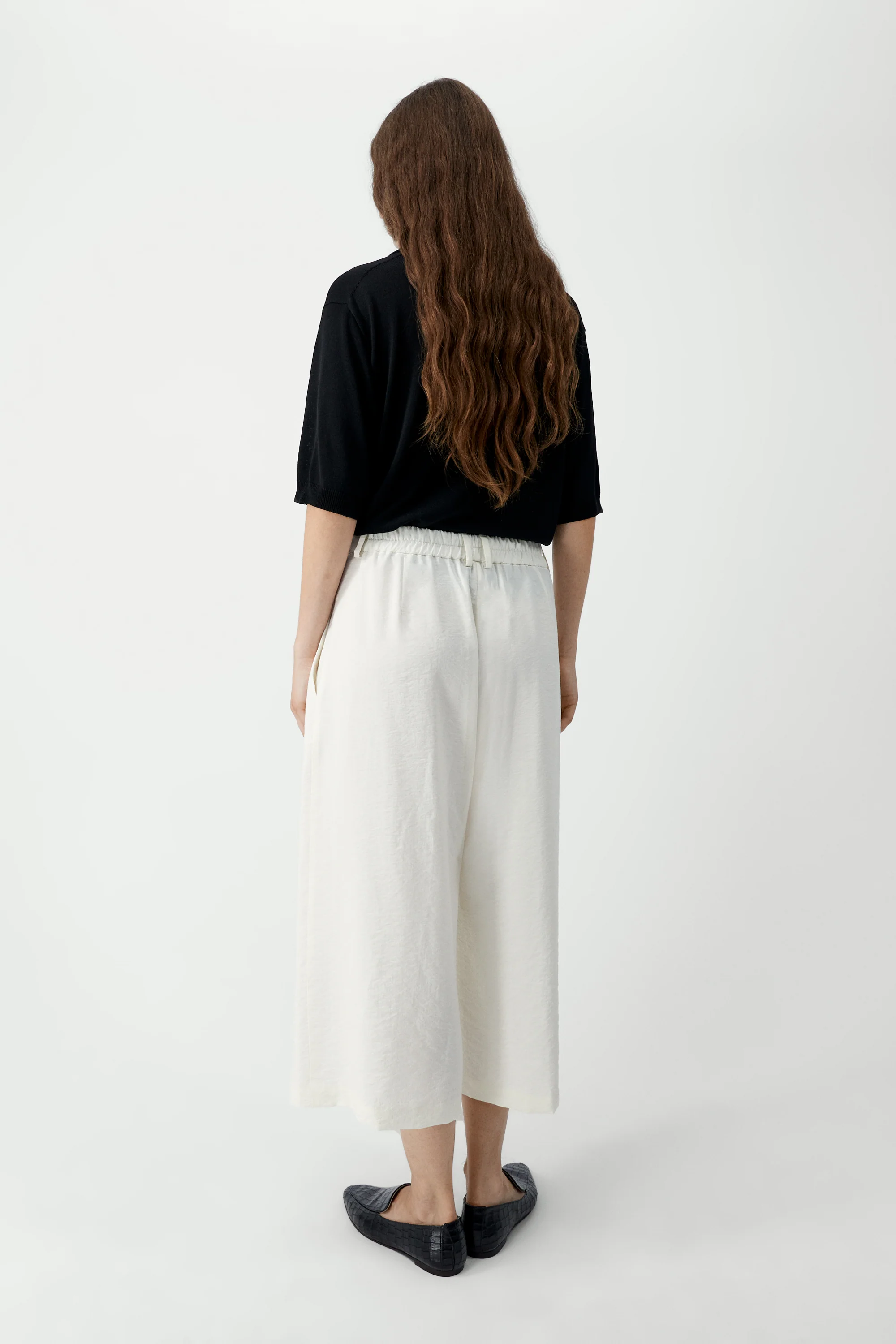SILK CAPRI PANTS - Image 3
