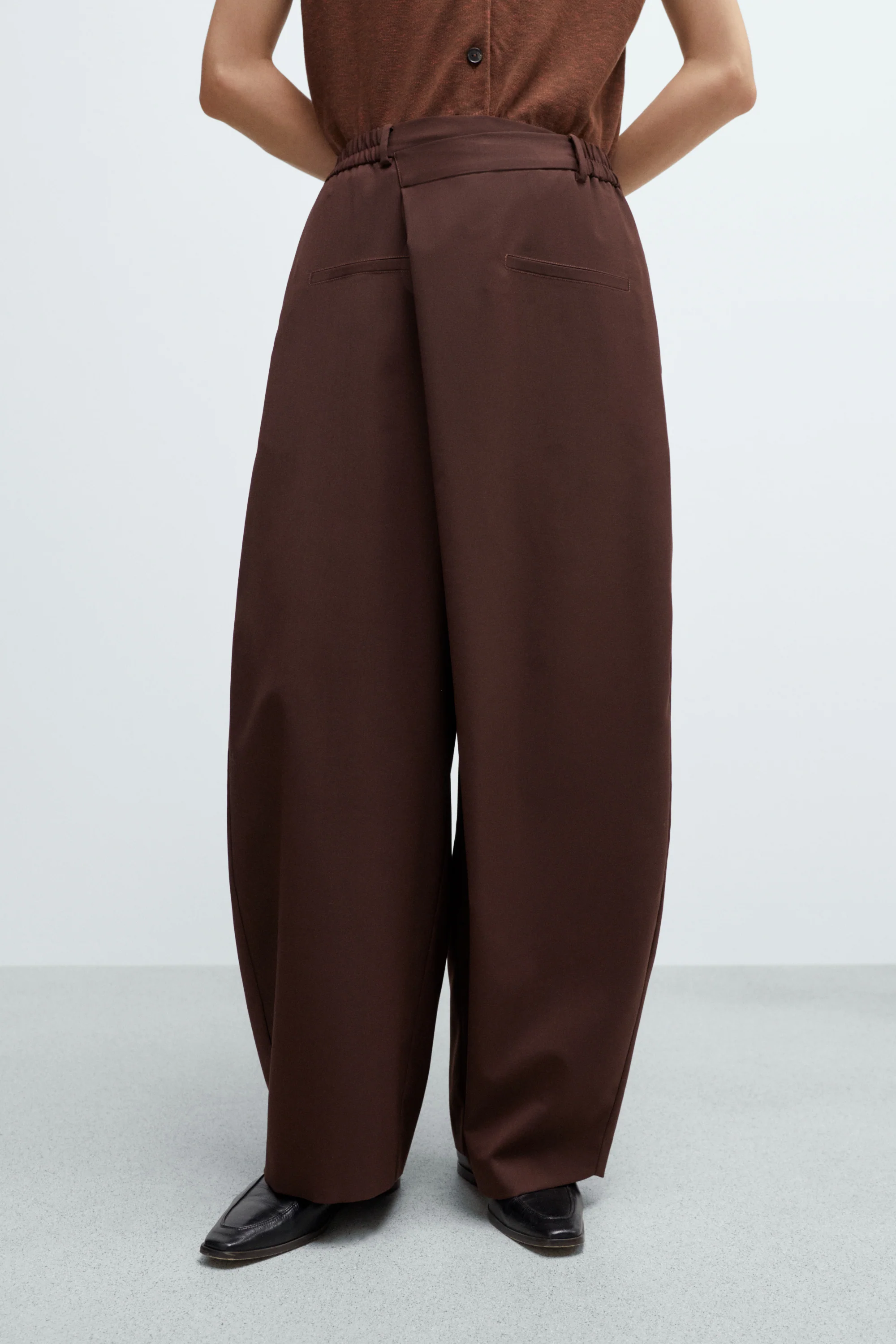 TAILORED CROSSOVER PANTS - Image 2